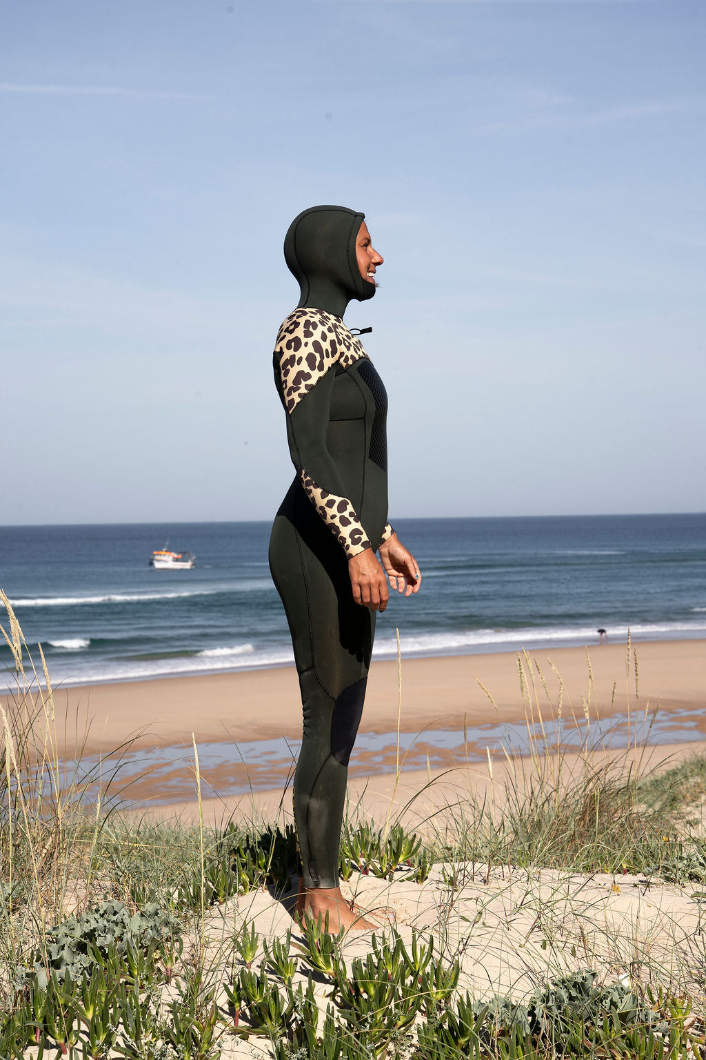 Women’s Hooded Surfing Wetsuit